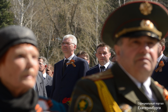 Холманских и Якоб открыли обновленный Широкореченский мемориал