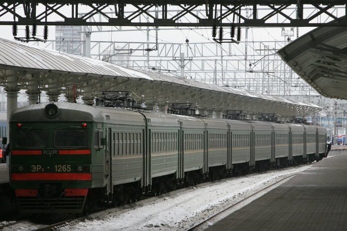 Около Екатеринбурга поезд насмерть сбил мужчину