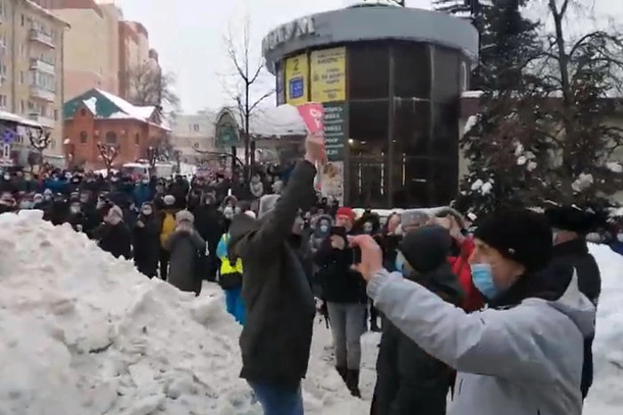 Штаб Навального в Пензе получил иск МВД на 883 тыс. рублей за работу полиции в выходной