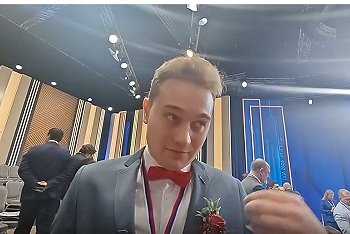 Участник «прямой линии с Путиным» из Екатеринбурга получил совет от ведущего Зарубина