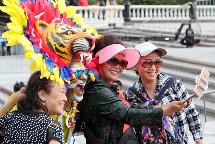 Китайцев попросили не совершать суициды из-за чемпионата мира