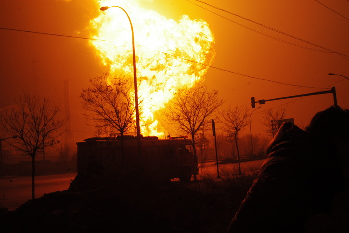 Три человека погибли при взрыве на химзаводе в Пермском крае