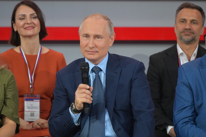 Путин предложил провести в Екатеринбурге опрос по вопросу храма