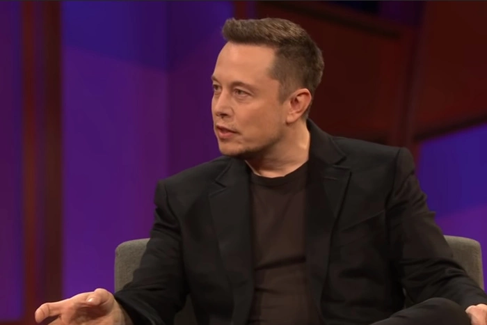 «Только под дулом пистолета». Маск отказался блокировать российские СМИ