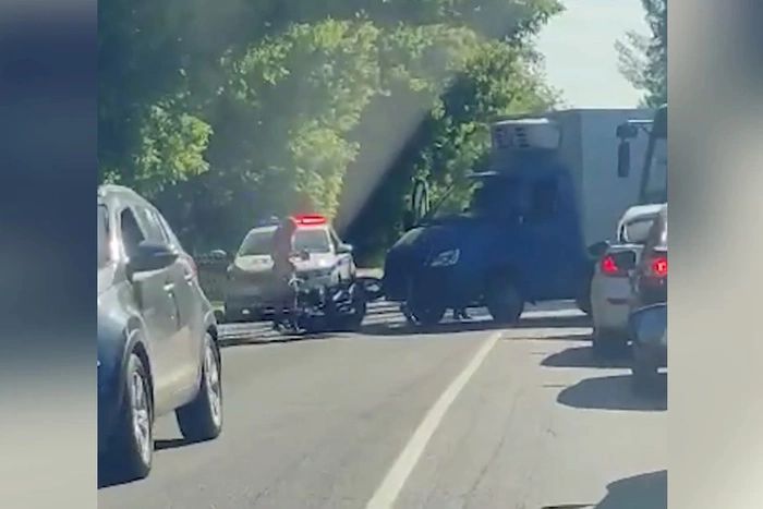 В Екатеринбурге «Газель» сбила мотоциклиста