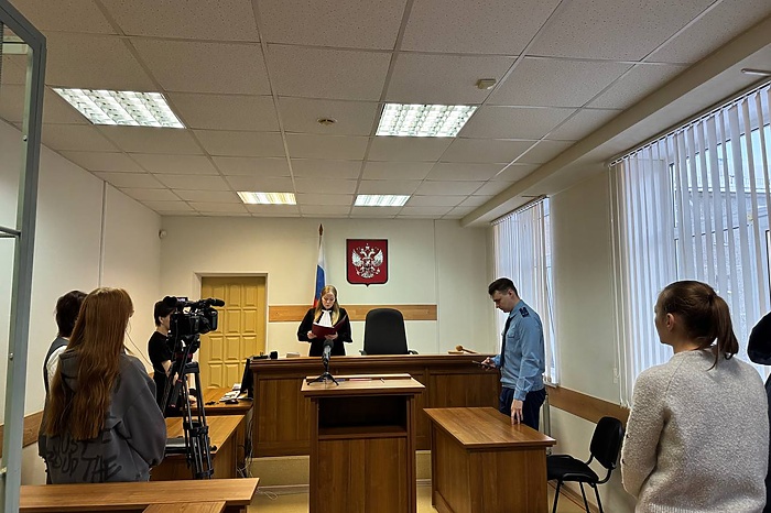 На Урале женская драка в кафе закончилась «обезображиванием лица»