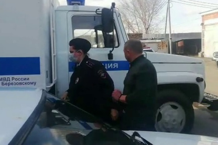 В Екатеринбурге отправили под суд гендиректора автопредприятия, избившего пассажира за мятую купюру