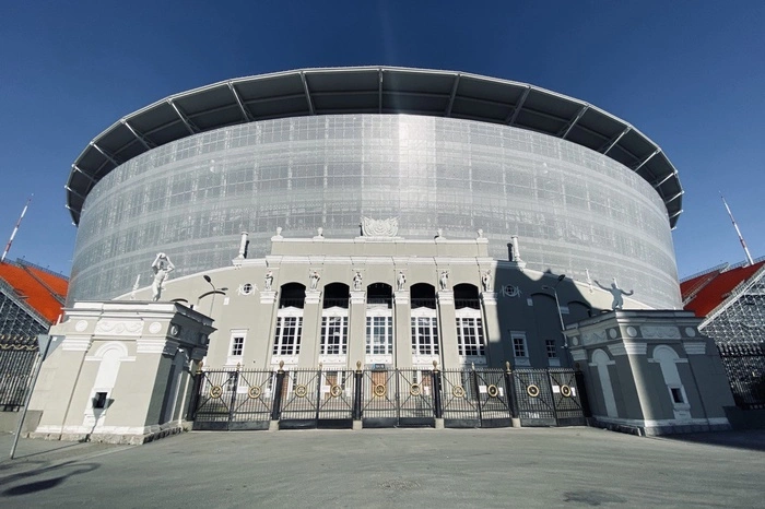 Екатеринбуржцы пожаловались на невозможность выспаться из-за шума около Центрального стадиона