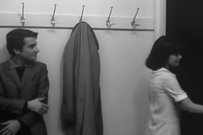 Психолог объяснил, нормально ли лапать женщин на улице с точки зрения науки