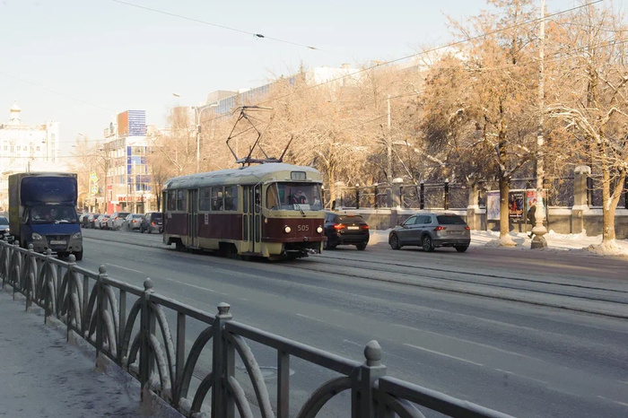 Жители ещё одного района Екатеринбурга остались без трамвая из-за Академа