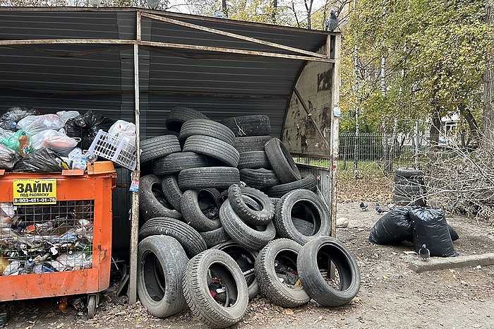 «Более 100 тысяч единиц». В Екатеринбурге ликвидируют свалку старых покрышек