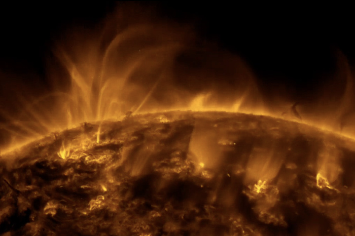 Сильнейшая магнитная буря накроет Свердловскую область в начале зимы