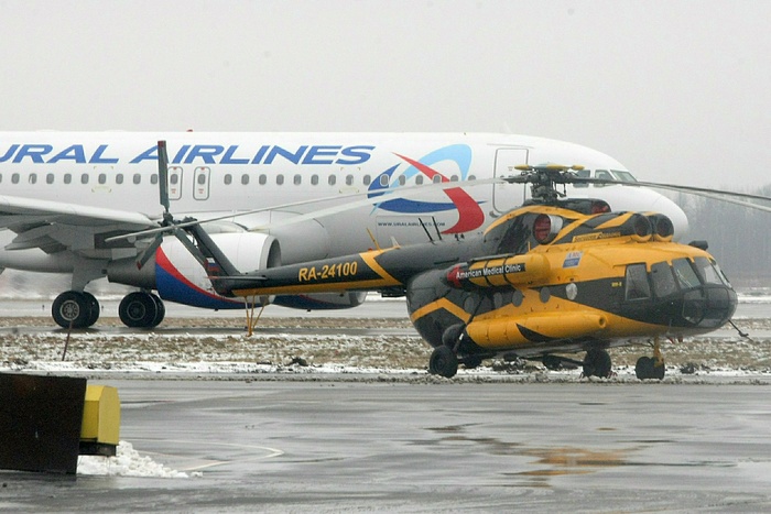 «Уральские авиалинии» задержались на 10 часов
