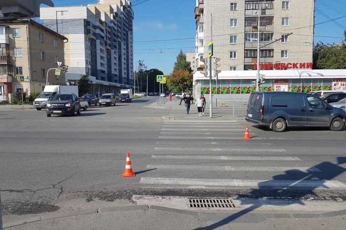 На улице Щербакова автобус 19 маршрута сбил женщину