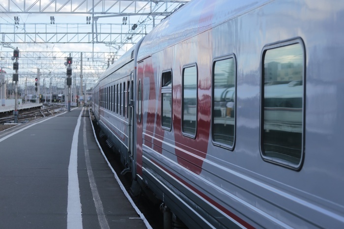 В Свердловской области в минувшие выходные поезд насмерть задавил мужчину