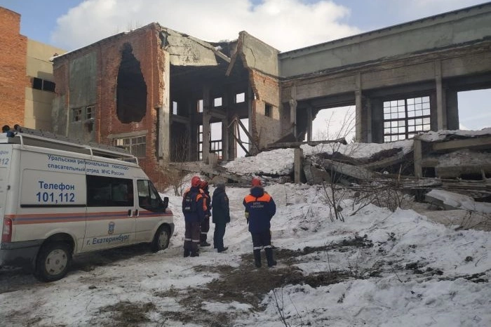 Под завалами найдено тело второго мужчины, погибшего на заводе в посёлке Бисерть