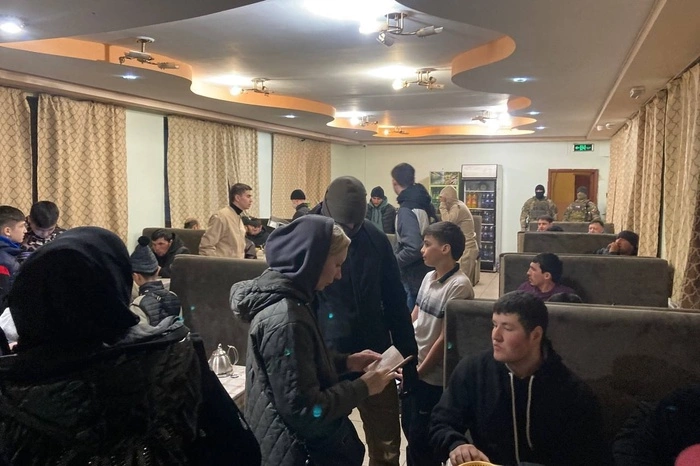 Силовики на Урале начали бороться с уклонистами среди мигрантов