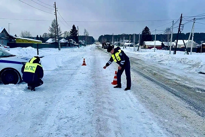 В Свердловской области пенсионер насмерть сбил пешехода и уехал с места происшествия