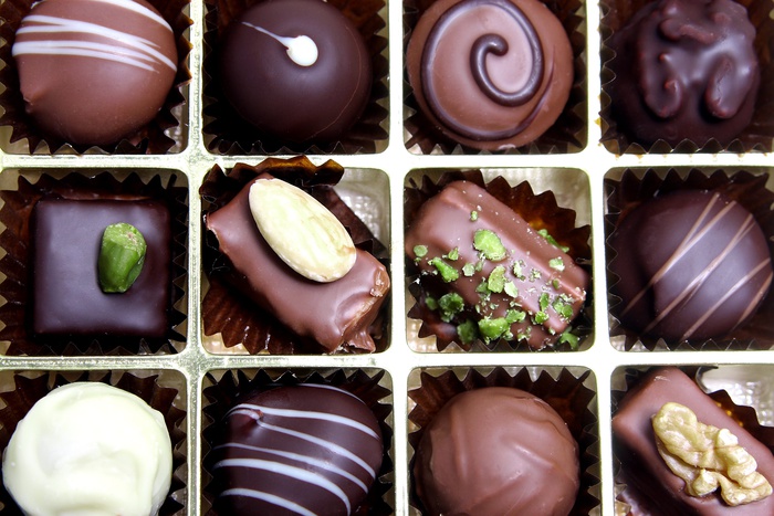 На подарившую внуку шоколад с ликером жительницу Баварии пожаловались в полицию