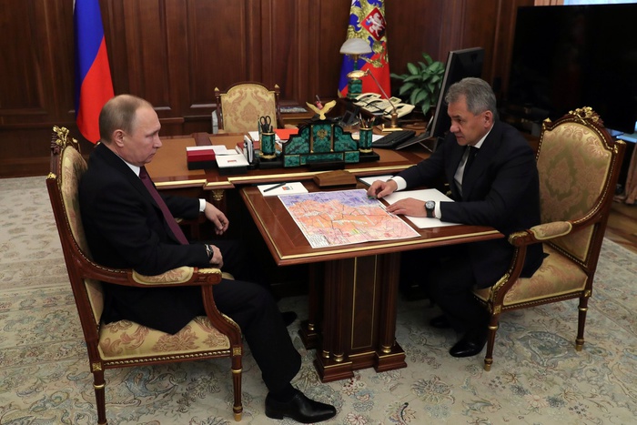 Шойгу доложил Путину о завершении операции в Алеппо