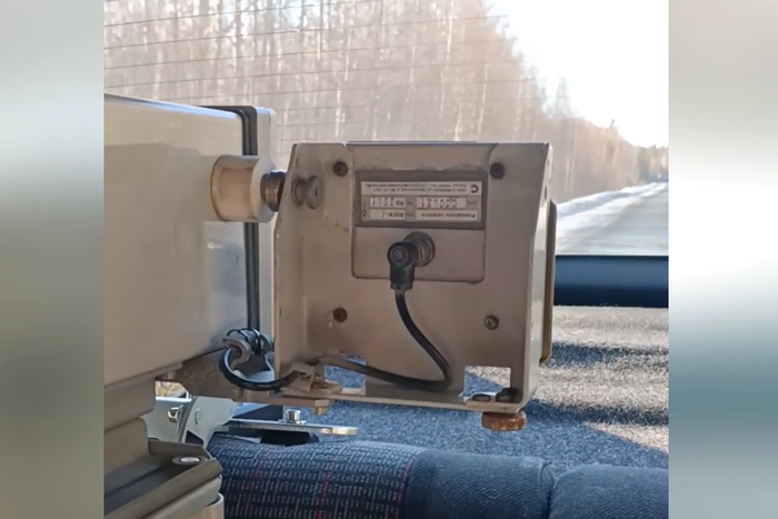 На ЕКАД начали работать дорожные камеры, установленные в машинах