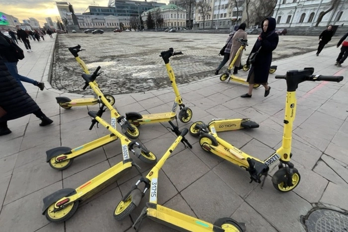 Власти Екатеринбурга приняли очередное решение по электросамокатам