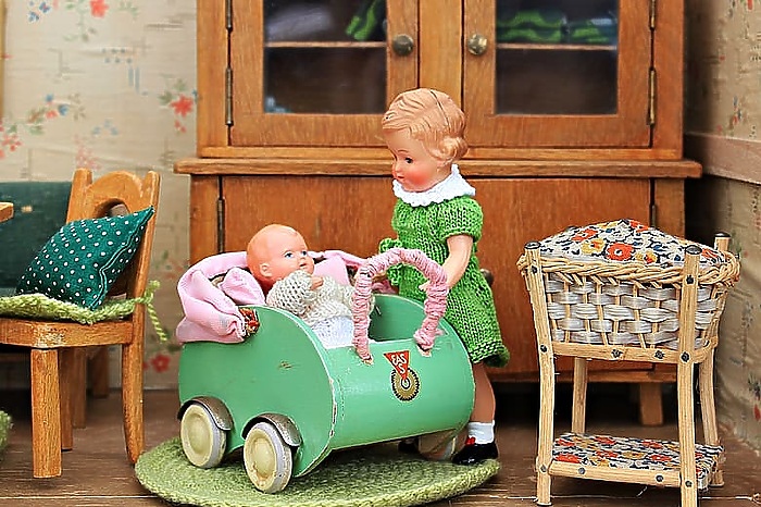 В Екатеринбурге школьного охранника подозревают в сексуальных приставаниях к третьеклассницам