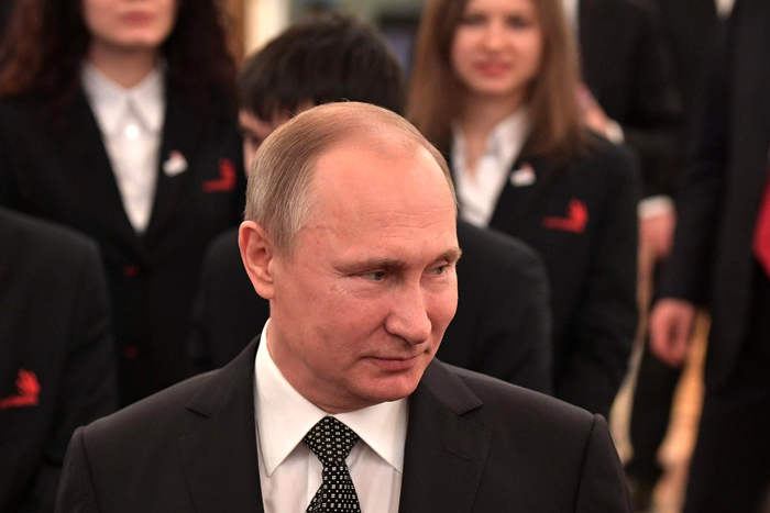 Издание The Guardian призывает назвать «человеком года» Путина