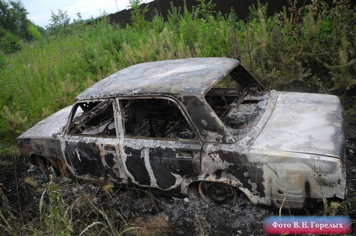 Убийство мужчины, найденного в багажнике сгоревшей машины, раскрыто на Урале