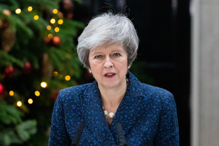 Тереза Мэй удержалась на посту премьер-министра Великобритании