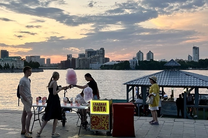 Екатеринбург очистят от тиров, батутов и «лопни шариков»