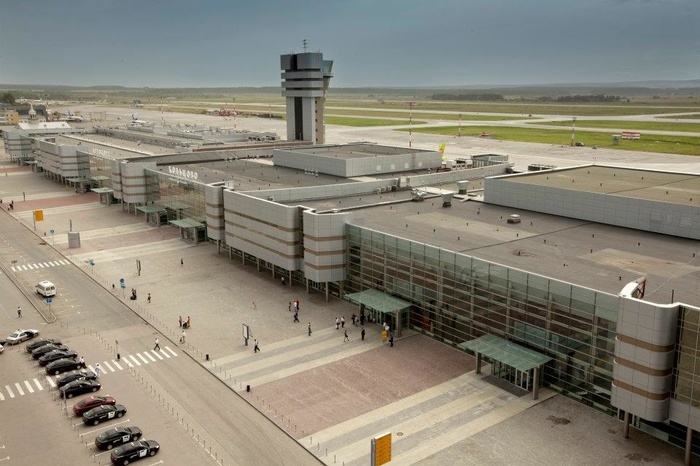 Неизвестный сообщил о бомбе в аэропорту Кольцово