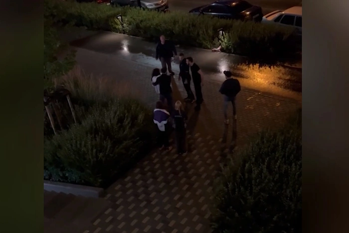 В Екатеринбурге у компьютерного клуба произошла стрельба