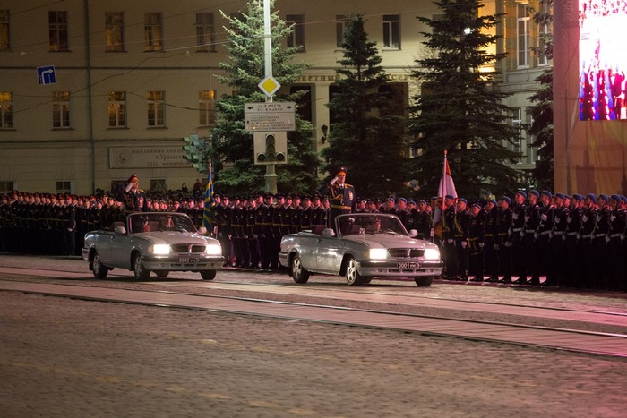 Улицы Екатеринбурга вечером перекроют из-за генеральной репетиции парада Победы