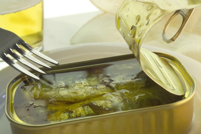 «Роскачество» назвало производителей, подменяющих рыбу в лососевых консервах