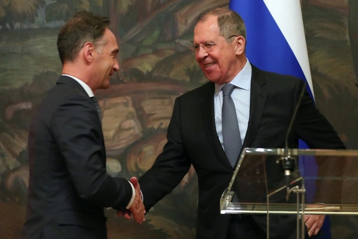 МИД России заявил о невозможности вести дела со странами Запада после заявления Мааса по Навальному