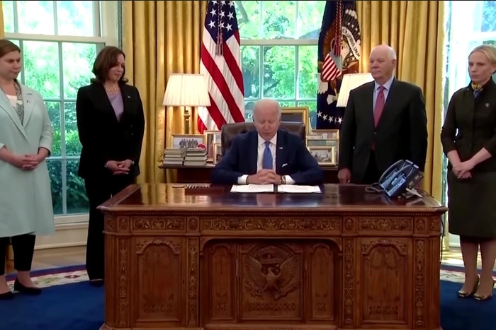 Эксперт прокомментировал одобрение Байденом ленд-лиза для Украины