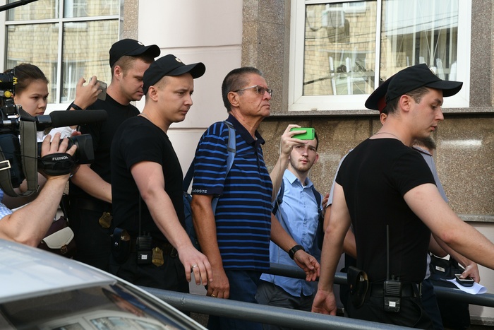 Свидетель по делу Улюкаева рассказал о его добровольной поездке в СКР