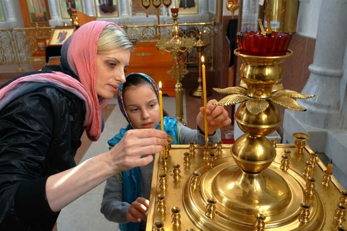 Православные отмечают Рождественский Сочельник