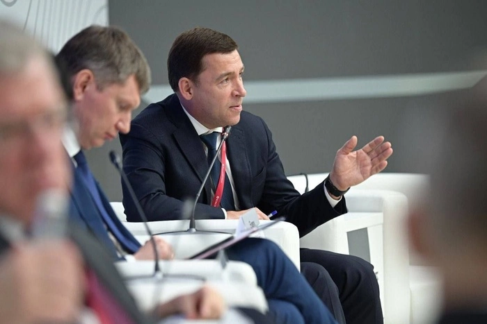 Куйвашев вступился за екатеринбургских выпускников, которым запретили играть песни Земфиры