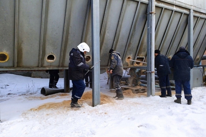 Затянуло в измельчитель древесины: на уральской фабрике погиб рабочий