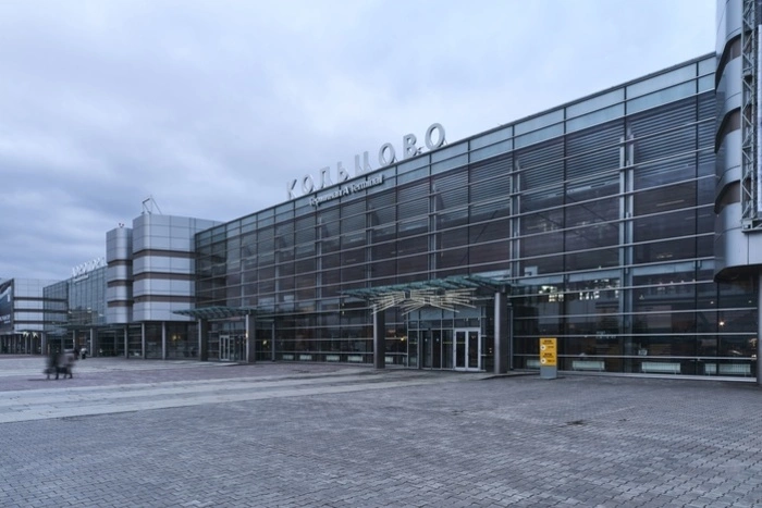 В Екатеринбурге на полдня задерживают рейс за границу