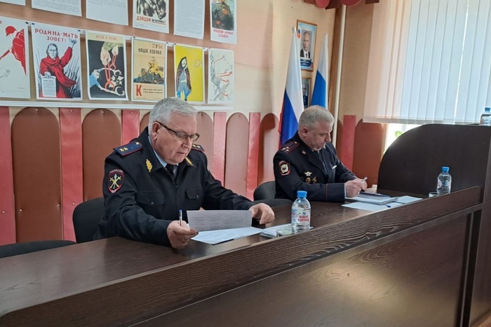 Свердловским полицейскими выплатили огромные новогодние премии