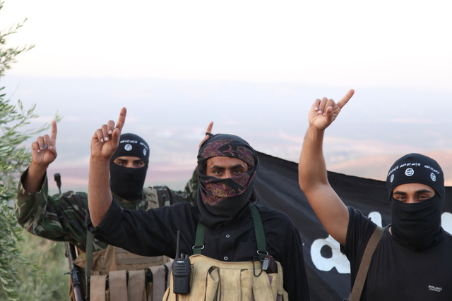 Исламисты в Сирии обезглавили четырех человек за богохульство