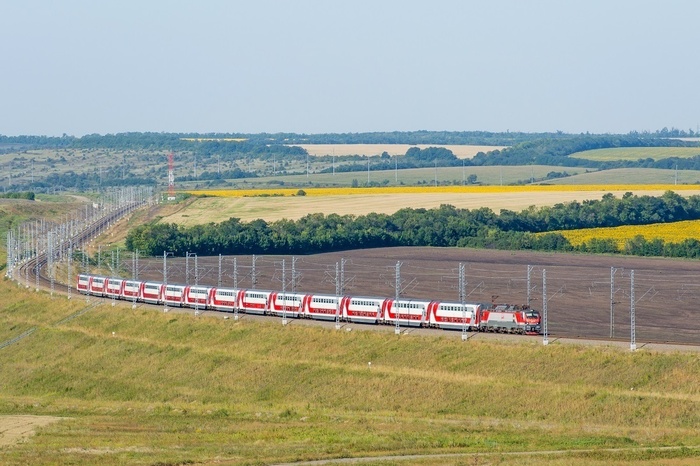 Двухэтажный поезд доставит на Урал туристов из Самары и Уфы