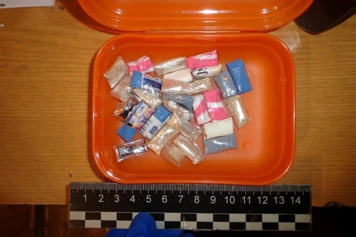 Свердловские силовики задержали пенсионерку, торговавшую наркотиками