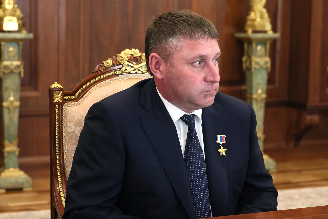 Политологи объяснили смену Путиным глав приграничных Белгородской и Брянской областей