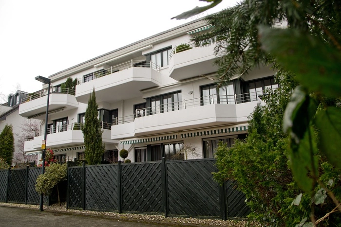 Девушка второго пилота упавшего A-320 заявила о своей беременности