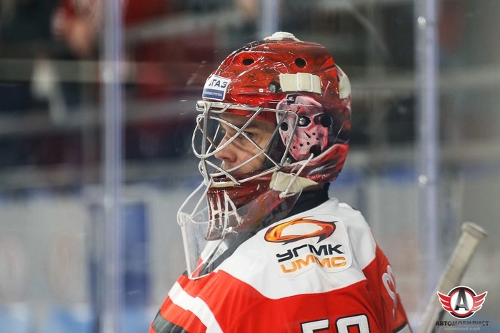 «Автомобилист» уступил «Нефтехимику» дома