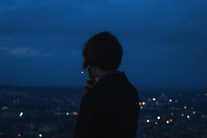 С курящих в подъезде соседей теперь можно требовать компенсацию морального вреда